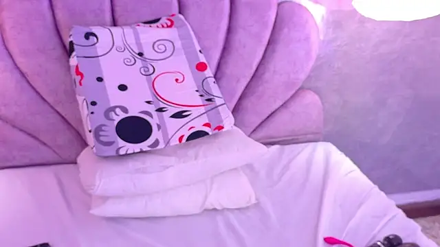 RenataPeach webcam