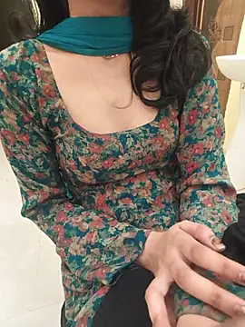 zoya_baby_ webcam