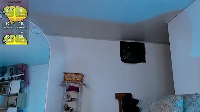Vi_anayaa webcam