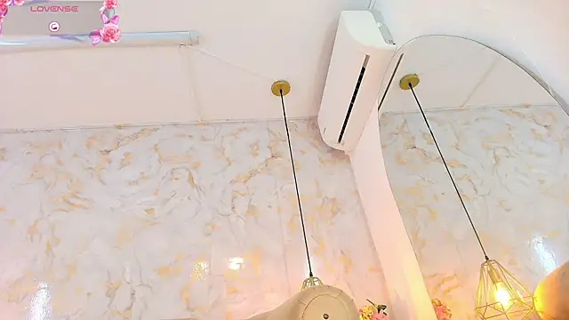 ariannaruiz webcam