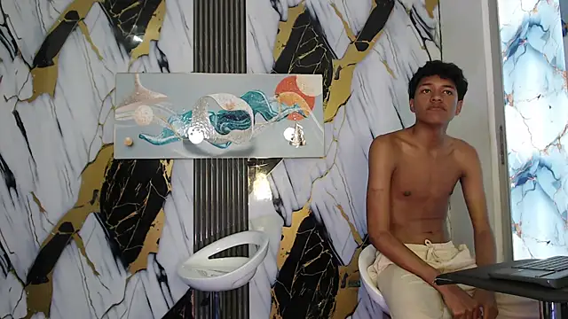 YUMMY_LOVER2026 webcam