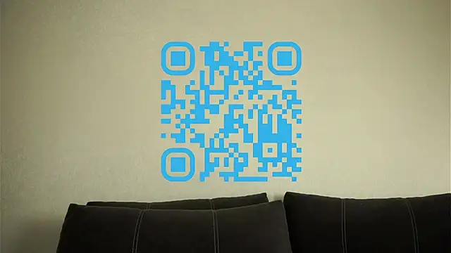 CourtneyBasbas webcam