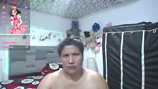 Sharloth_milf webcam