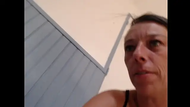 Oriane_Jackson webcam