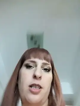 EmmaKrosss webcam