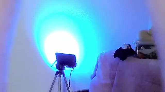 karol_stom webcam
