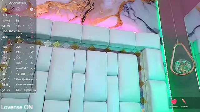 Aisha-Saadi webcam