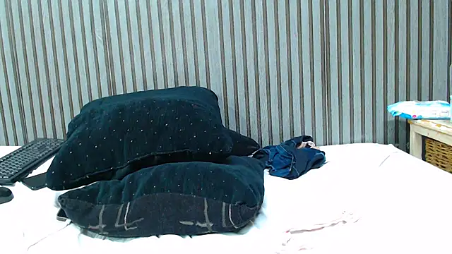 ROYALASS25 live cam