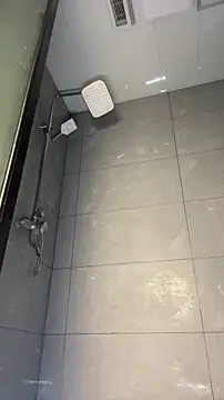 mo-mo-69 webcam