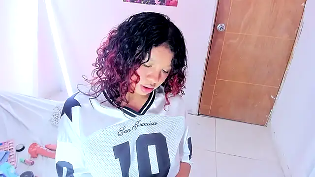 Emily_Coper18 webcam
