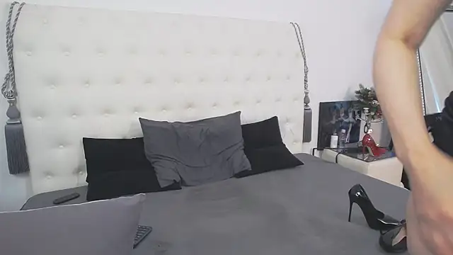 AlinaOnly webcam