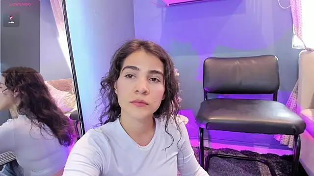 Miranda_doll_ webcam