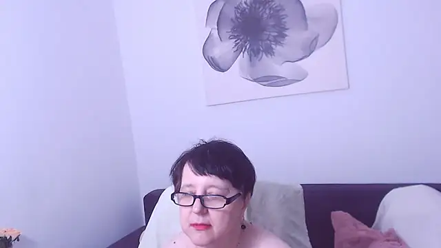 ChristaRose live cam on StripChat