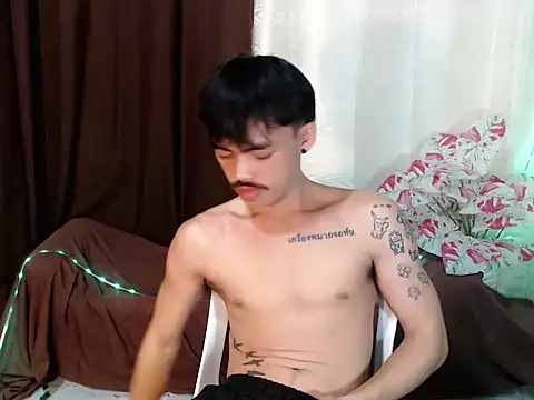 urhunky_boy webcam