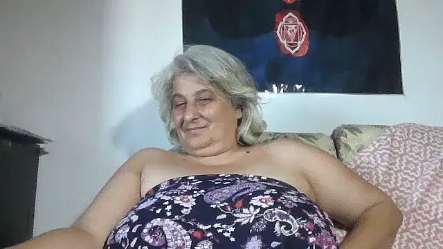 ExquisiteMature webcam