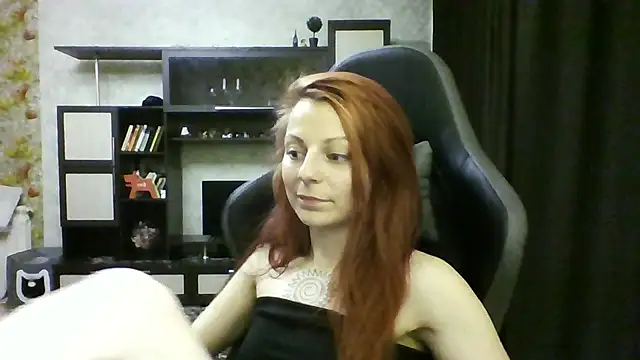 SeleneMur webcam