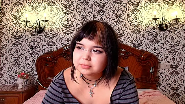 Ember_Rowe webcam
