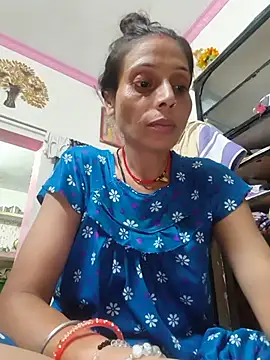 Sexy-Suhani2