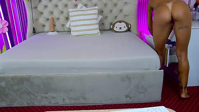 PlayfulShow webcam