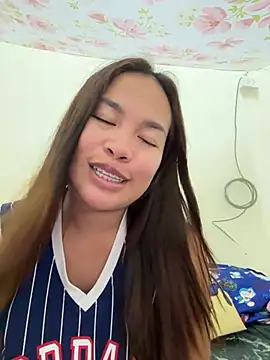 Ponthip live sex cam