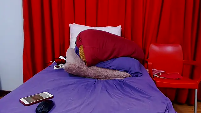SexyBustyBoobs webcam