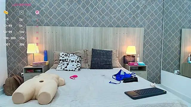 martina_ayala webcam