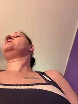 lolabunny9 webcam