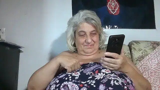 ExquisiteMature webcam