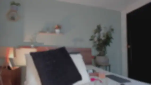 YariRose webcam