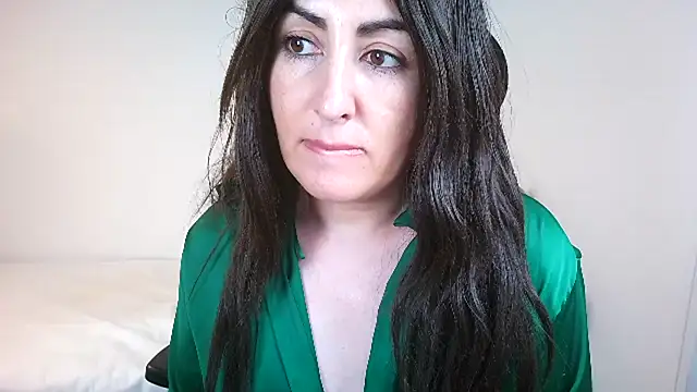 naughty_sarahh - Naughty_sarahh's free webcam - UK Sex Cams