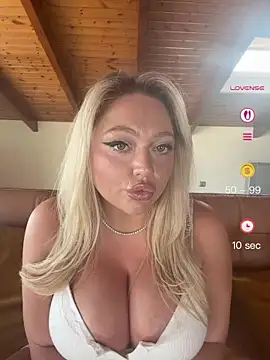misstitmouseofficial webcam