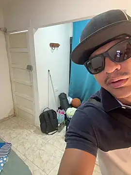 bigdick211292 webcam