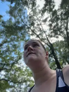 lolabunny9 (F milf) - Toys ON. Buzz my clit make me cum