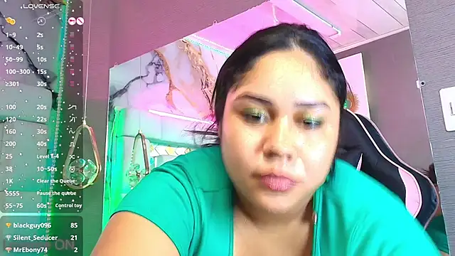 Aisha-Saadi webcam