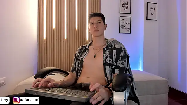 Dorianmistery2322_ webcam