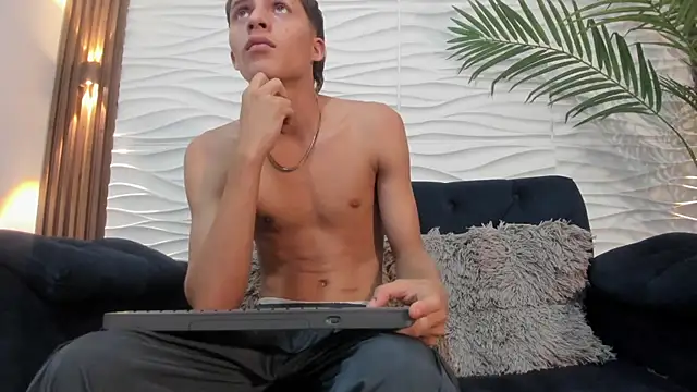 pavo_tv (M twink) - cum