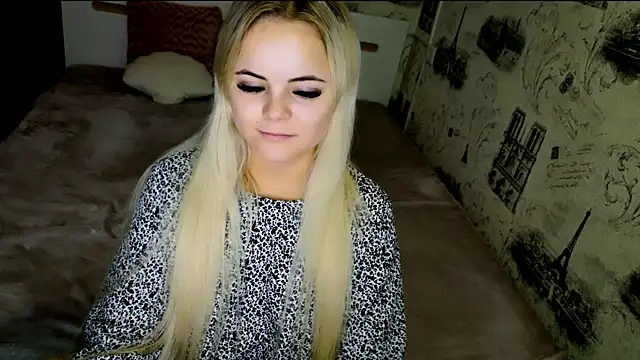 lovely-eyes webcam
