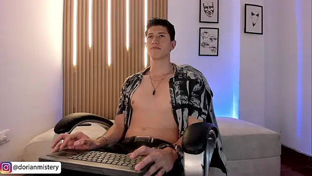 Dorianmistery2322_ webcam