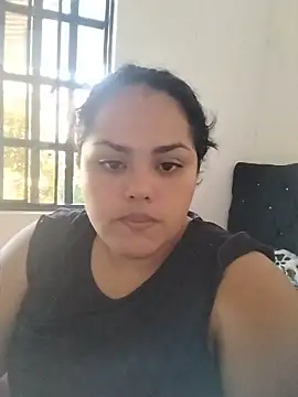 MiaBloom0 webcam