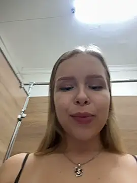 Liza_risky webcam