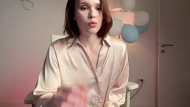 stacyluxxe webcam