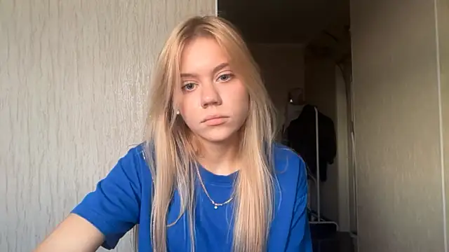 Glamorforyou live cam on StripChat