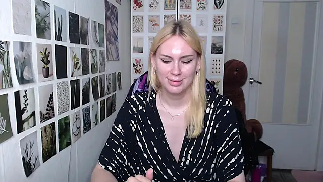 CapriScorpion live cam on StripChat
