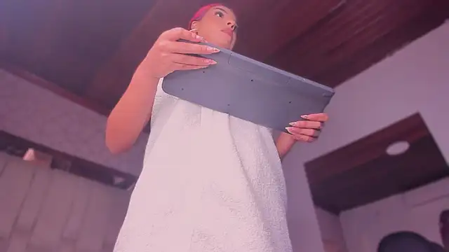 Emmily_Savage webcam