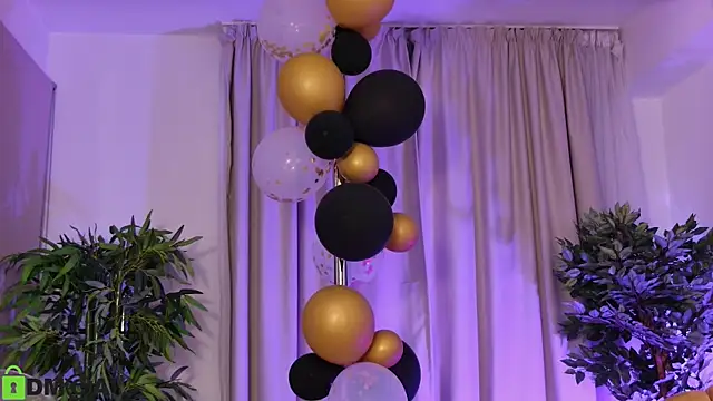 AllenaMoon live sex cam
