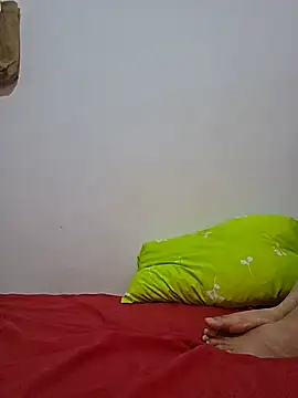 altinya - Altinya's free webcam - UK Sex Cams