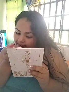 MiaBloom0 webcam