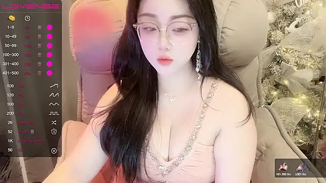 Monica-666888- webcam