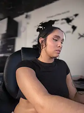 Isabella-Teen live cam