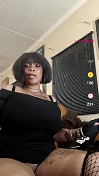 Gucci_Bx live cam on StripChat
